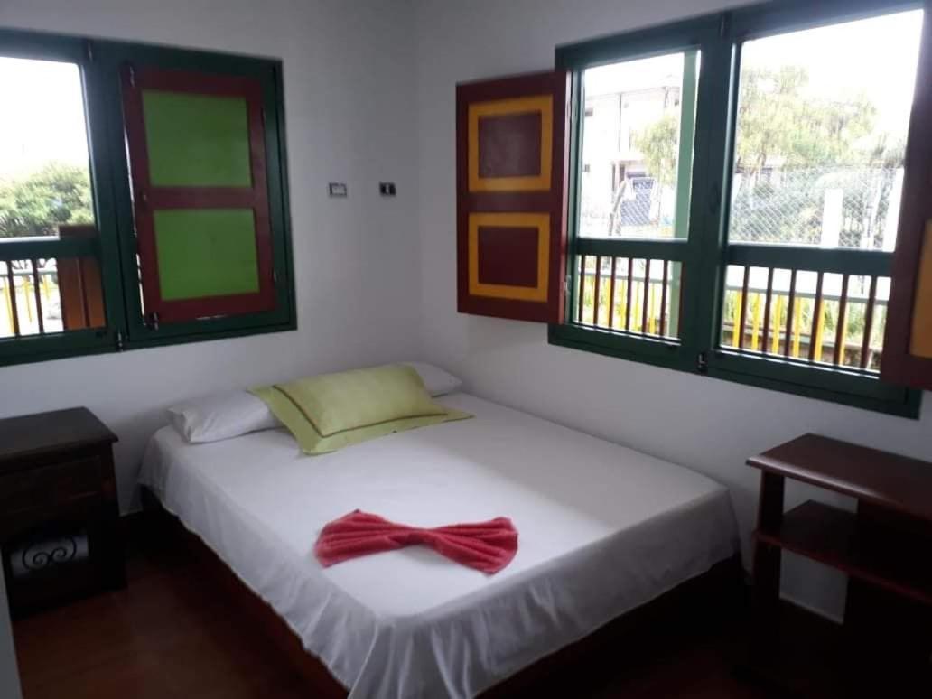 Hostal Casa De Los Taitas Salento Luaran gambar