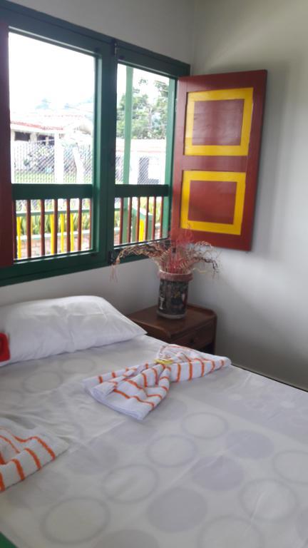 Hostal Casa De Los Taitas Salento Luaran gambar