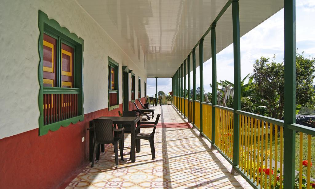 Hostal Casa De Los Taitas Salento Luaran gambar