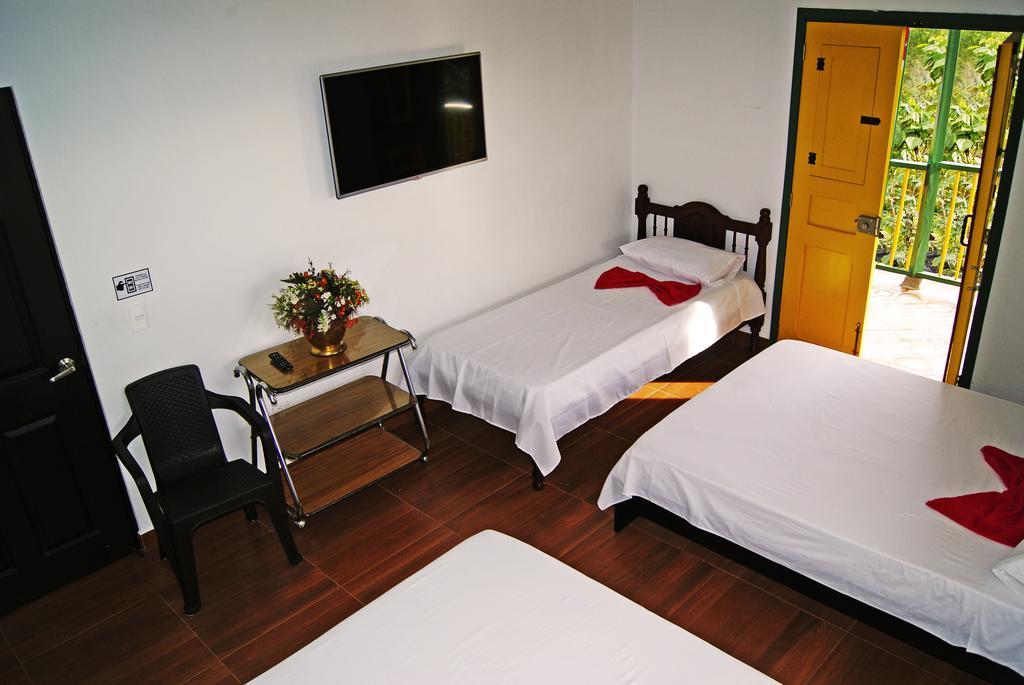 Hostal Casa De Los Taitas Salento Luaran gambar